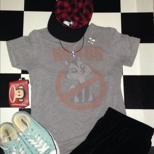 *CLEARANCE* JUNK FOOD "NO FUR" T-SHIRT